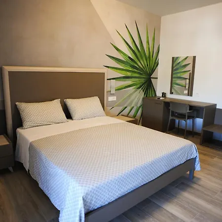 Del Parco Couette-café 3*