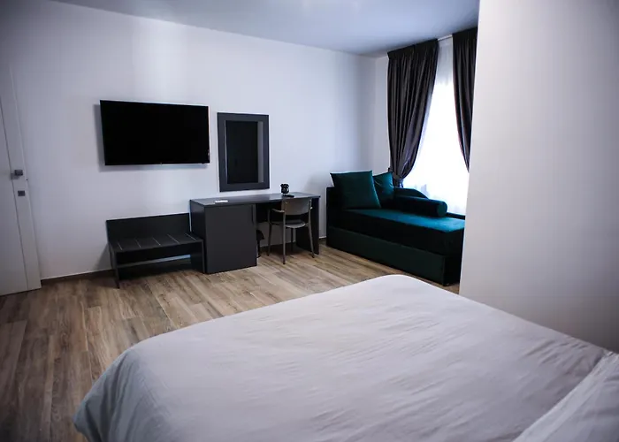 Del Parco Oda ve Kahvaltı 3*