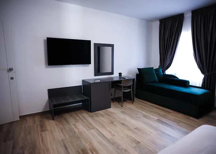 Oda ve Kahvaltı Del Parco 3*